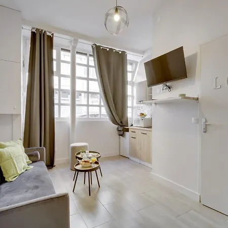 Bright Charming Modern Studio By Dreamy Canal St Martin 10eme Metro Goncourt París