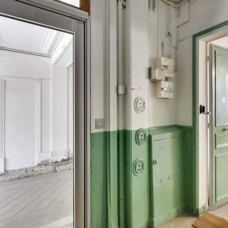 Bright Charming Modern Studio By Dreamy Canal St Martin 10eme Metro Goncourt *