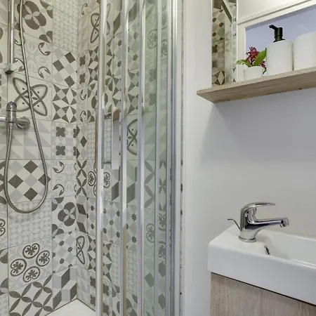 Apartment Bright Charming Modern Studio By Dreamy Canal St Martin 10eme Metro Goncourt