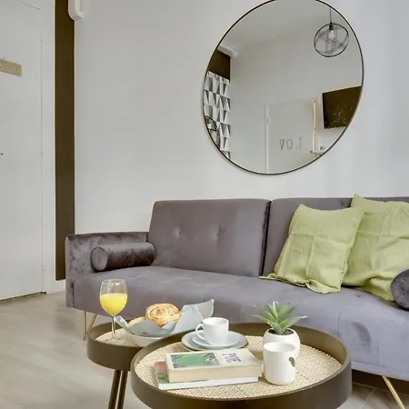 Bright Charming Modern Studio By Dreamy Canal St Martin 10eme Metro Goncourt