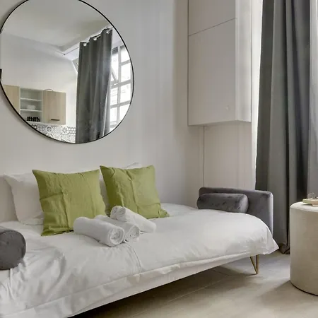 Bright Charming Modern Studio By Dreamy Canal St Martin 10eme Metro Goncourt